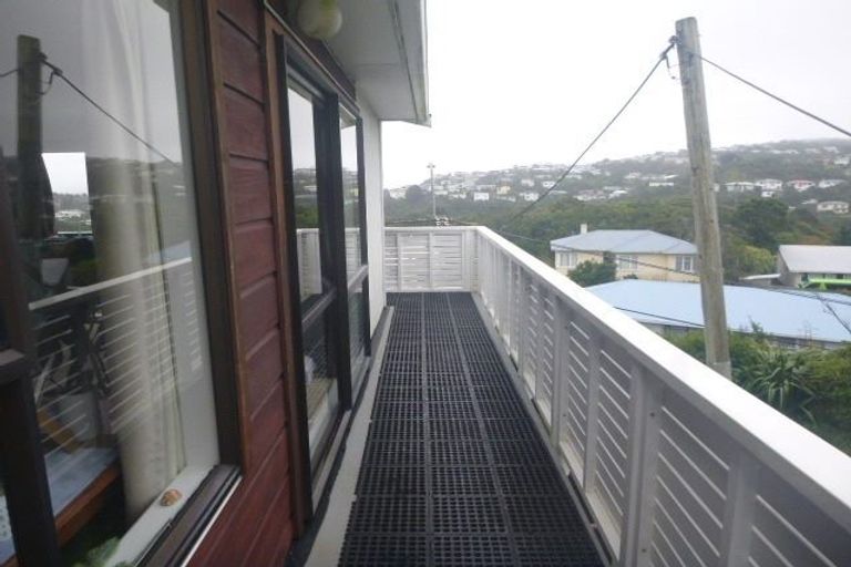 Photo of property in 65a Black Rock Road, Newlands, Wellington, 6037