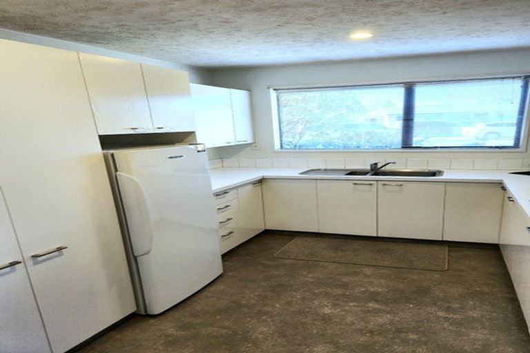 Photo of property in 1/35 Division Street, Riccarton, Christchurch, 8041