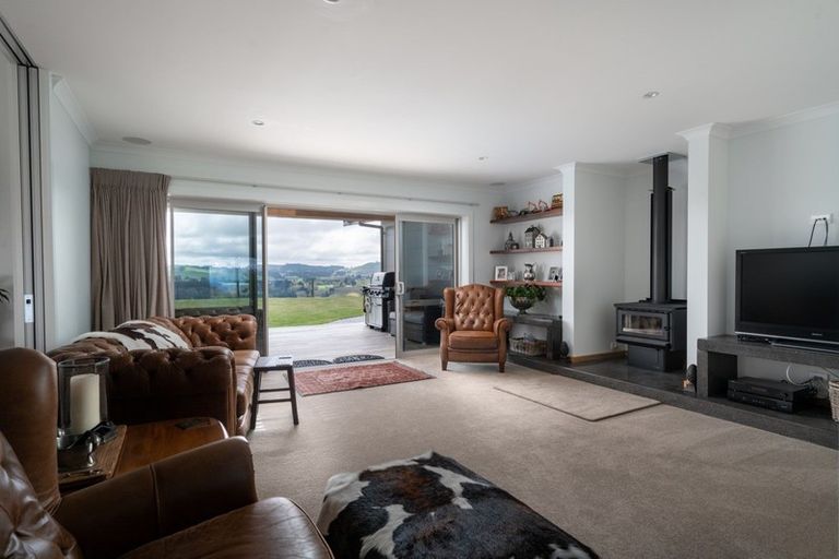 Photo of property in 30 Kaiapo Road, Acacia Bay, Taupo, 3385