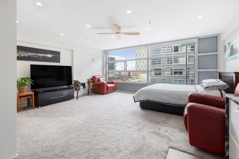 Photo of property in St Pauls Apartments, 70/43 Mulgrave Street, Thorndon, Wellington, 6011
