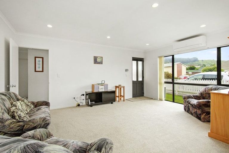 Photo of property in 1/157 Main Road, Tawa, Wellington, 5028