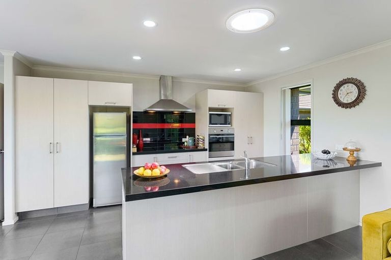 Photo of property in 9 Angus Way, Nikau Valley, Paraparaumu, 5032