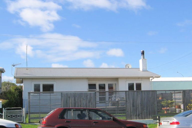 Photo of property in 6 Grove Avenue, Mount Maunganui, 3116