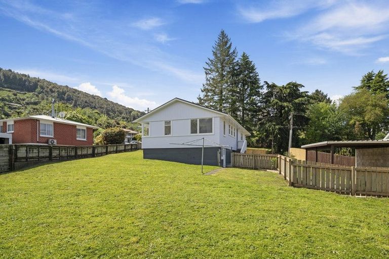 Photo of property in 56 Thomas Crescent, Western Heights, Rotorua, 3015