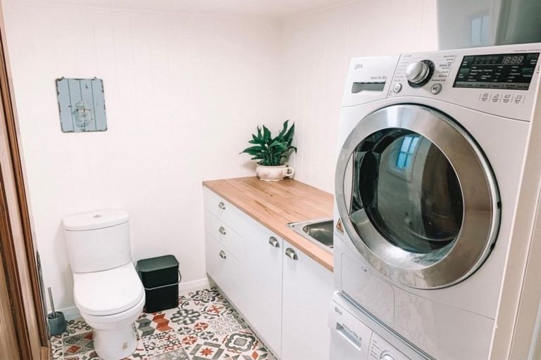 Photo of property in 10 Snowdon Street, Allanton, Mosgiel, 9092