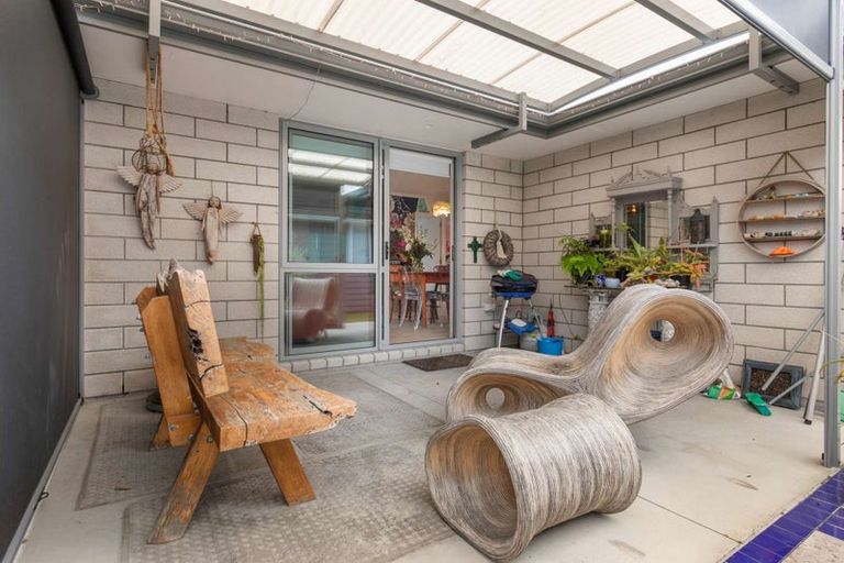 Photo of property in 3 Lance Way, Papamoa, 3118