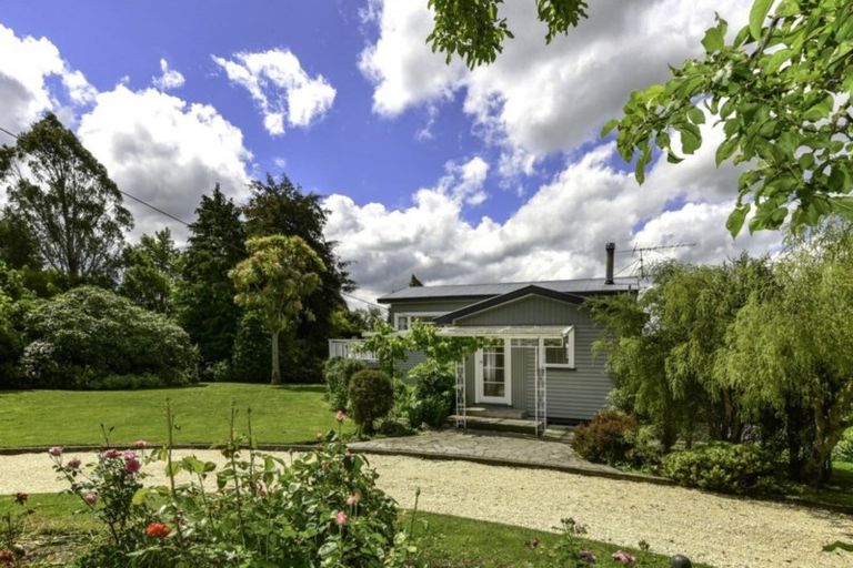 Photo of property in 3006 Coaltrack Road, Coalgate, 7673