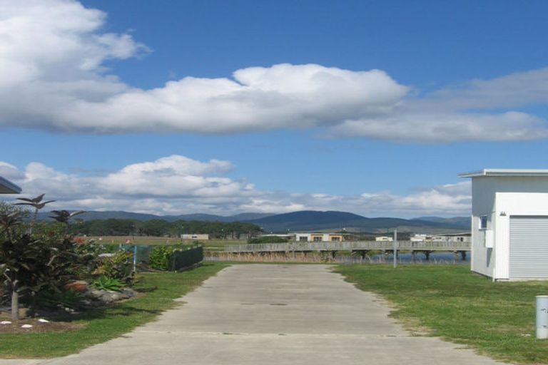 Photo of property in 108 The Fairway, Matarangi, Whitianga, 3592