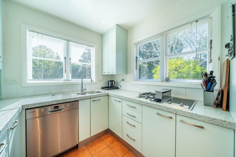 Photo of property in 297 Fergusson Drive, Heretaunga, Upper Hutt, 5018