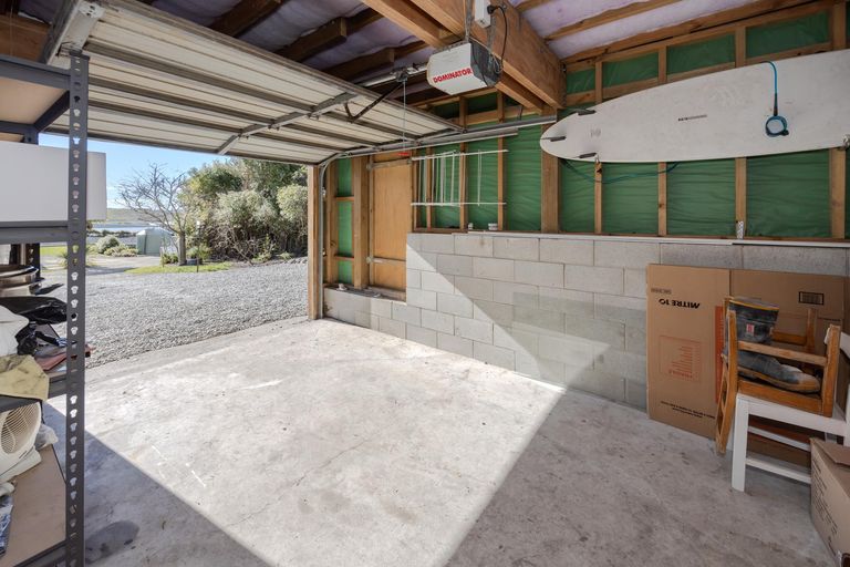 Photo of property in 16a Chambers Street, Kakanui, Oamaru, 9495