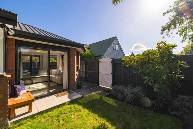 Photo of property in 1/61a Condell Avenue, Papanui, Christchurch, 8053