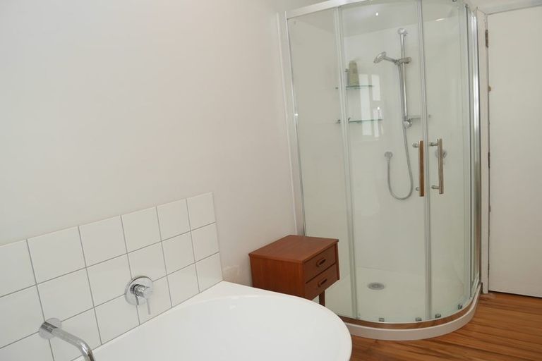 Photo of property in 19 Gavin Road, Raumati Beach, Paraparaumu, 5032