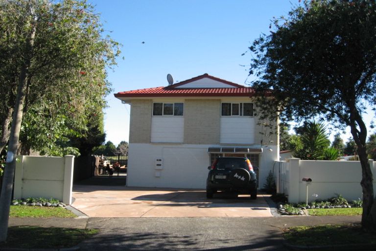 Photo of property in 34 Seaward Place, Wattle Downs, Auckland, 2103