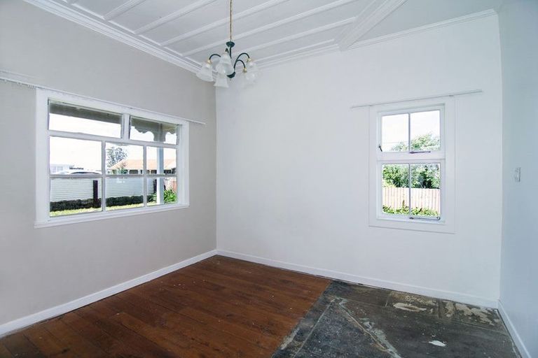 Photo of property in 130 Fitzherbert Street, Featherston, 5710