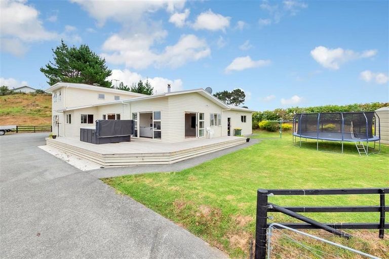 Photo of property in 170 Gatfield Road, Kaukapakapa, 0873