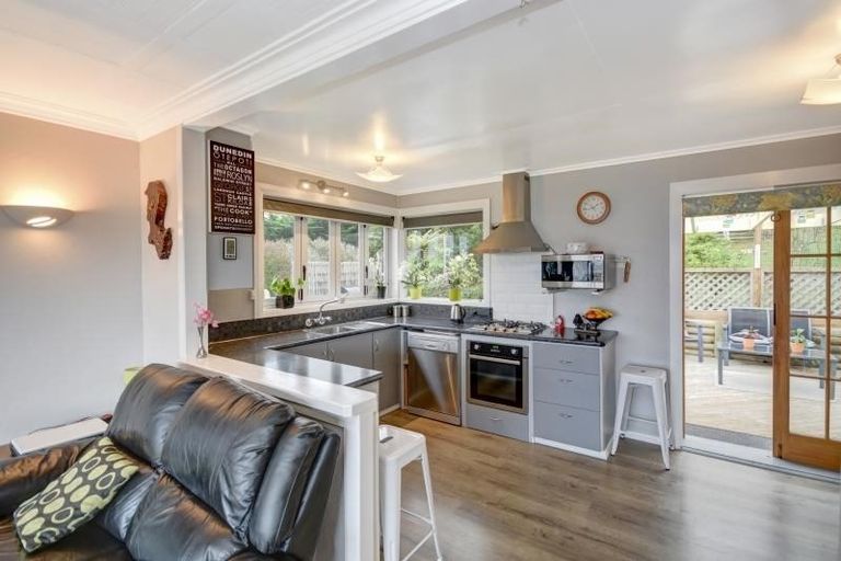 Photo of property in 3 Glengyle Street, Vauxhall, Dunedin, 9013