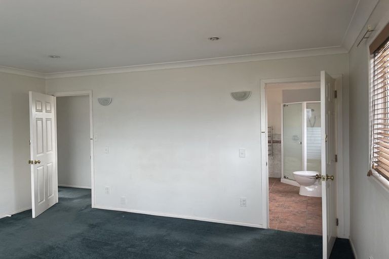 Photo of property in 27a St Annes Crescent, Wattle Downs, Auckland, 2103