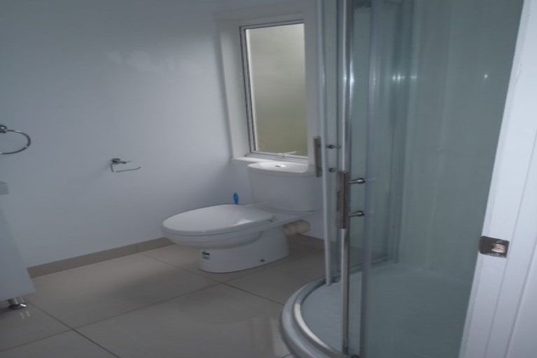 Photo of property in 1/59 Glendale Road, Glen Eden, Auckland, 0602