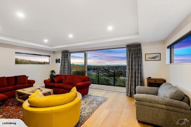 Photo of property in 28 Woodlau Rise, Huntsbury, Christchurch, 8022