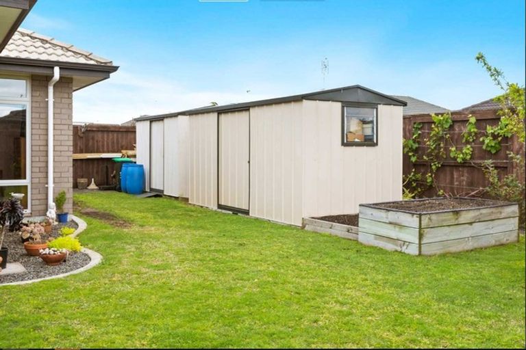 Photo of property in 45 Carrington Drive, Papamoa Beach, Papamoa, 3118