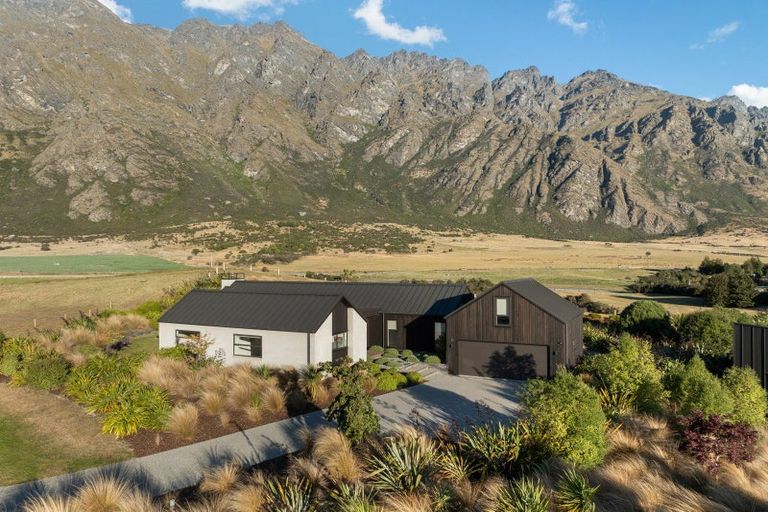 Photo of property in 36 Mckellar Drive, Jacks Point, Queenstown, 9371