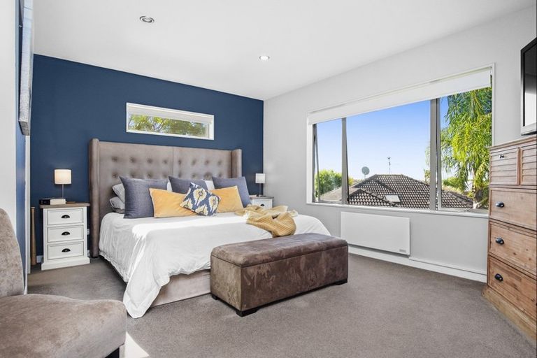 Photo of property in 75 Kitchener Road, Pukekohe, 2120