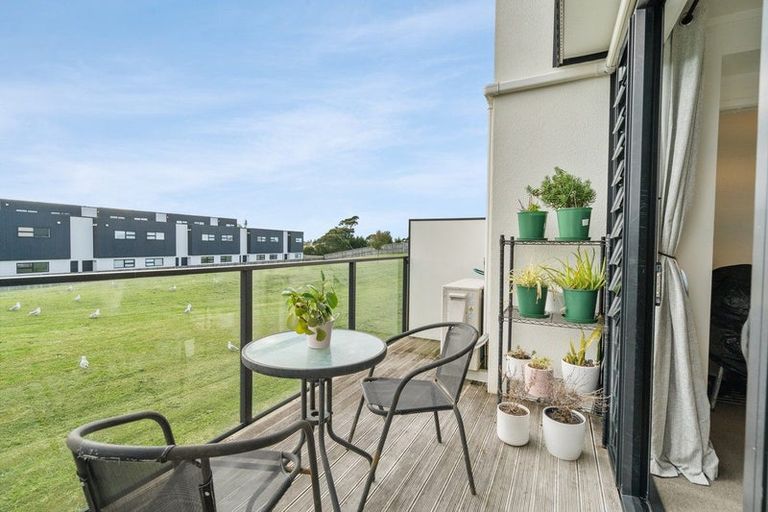 Photo of property in 18 Ashley Place, Papamoa Beach, Papamoa, 3118