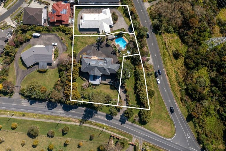 Photo of property in 156 Redoubt Road, Flat Bush, Auckland, 2019