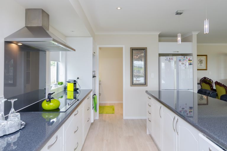 Photo of property in 10 Feist Street, Carterton, 5713