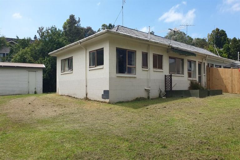 Photo of property in 2/81 Stredwick Drive, Torbay, Auckland, 0630