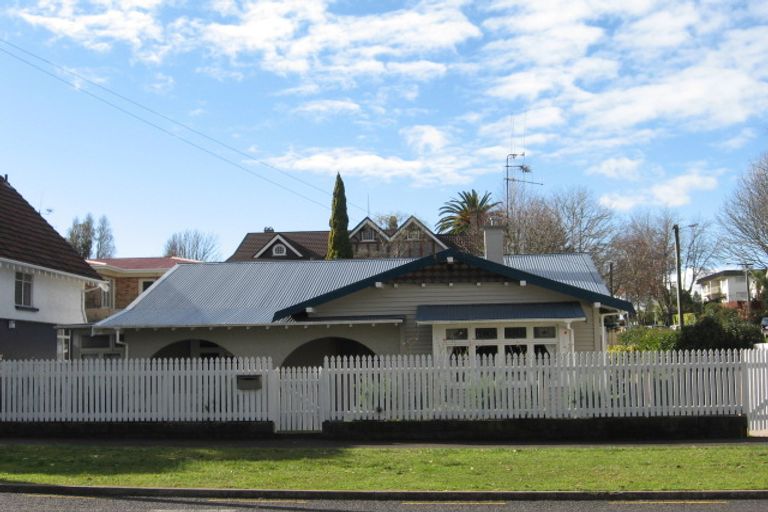 Photo of property in 2 George Street, Claudelands, Hamilton, 3214