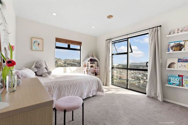 Photo of property in 138 Townsend Road, Miramar, Wellington, 6022