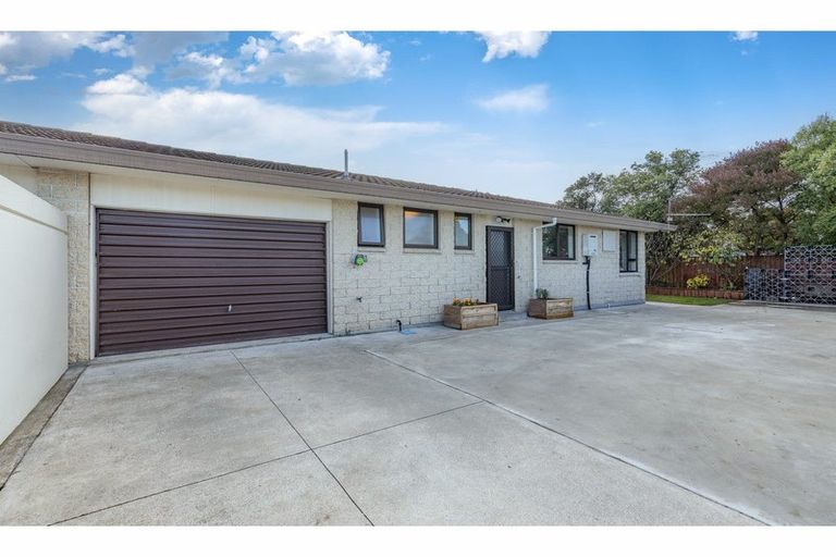 Photo of property in 72b Charles Street, Rangiora, 7400