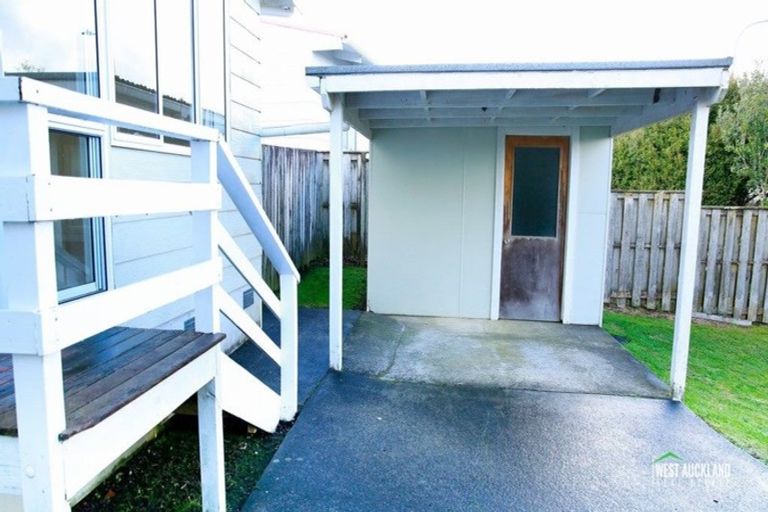 Photo of property in 2/1 Imperial Place, Henderson, Auckland, 0612