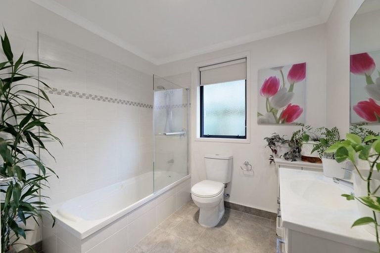 Photo of property in 31 Bateleur Close, Welcome Bay, Tauranga, 3112