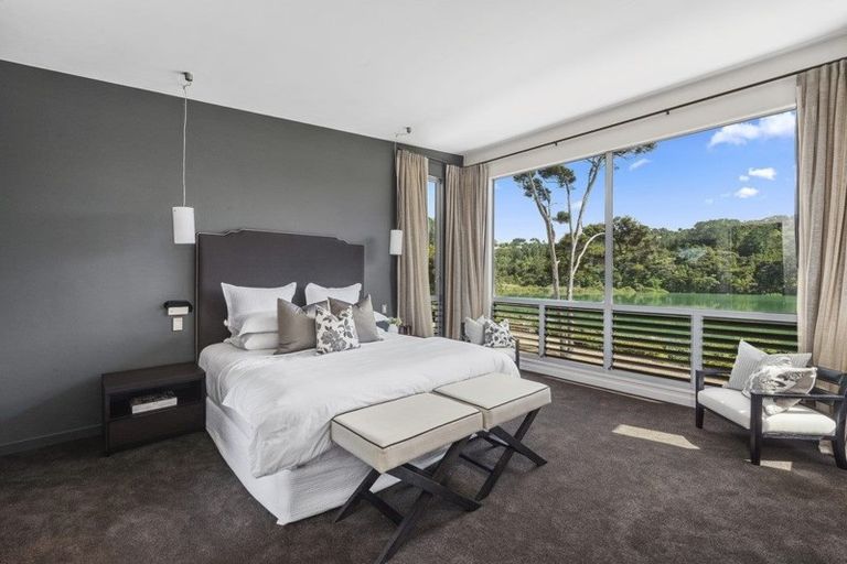 Photo of property in 34 Kingfisher Grove, Greenhithe, Auckland, 0632