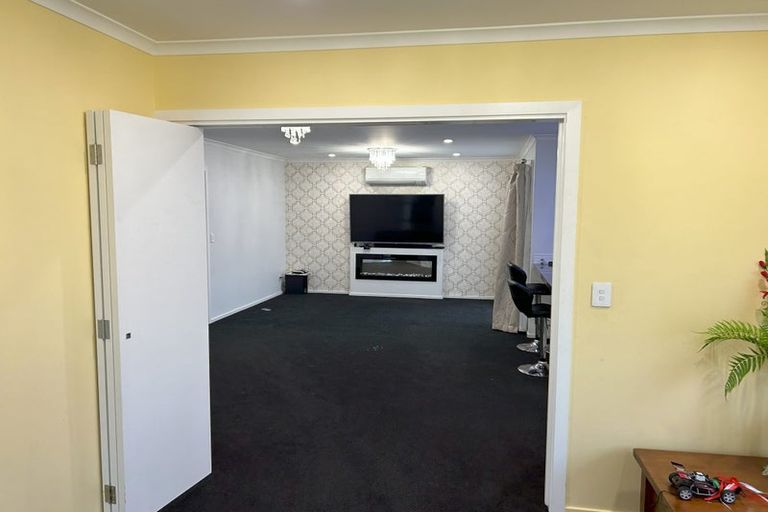 Photo of property in 43 Nicolau Avenue, Rolleston, 7615