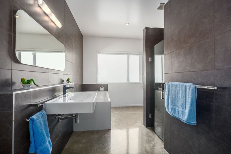 Photo of property in 342a Tararua Road, Levin, 5571