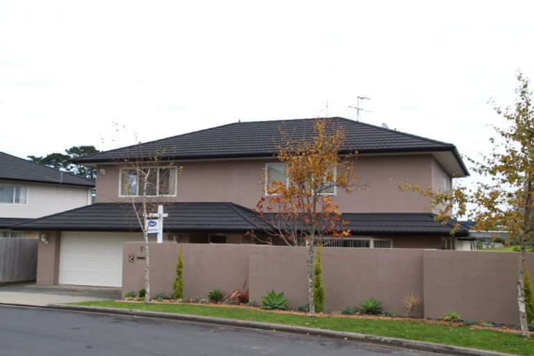 Photo of property in 7 San Luis Place, Golflands, Auckland, 2013