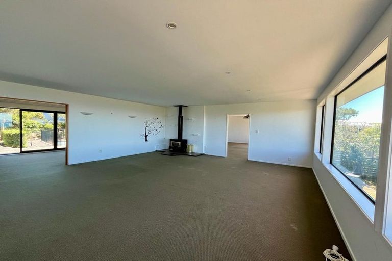 Photo of property in 69 Aberdeen Road, Castor Bay, Auckland, 0620