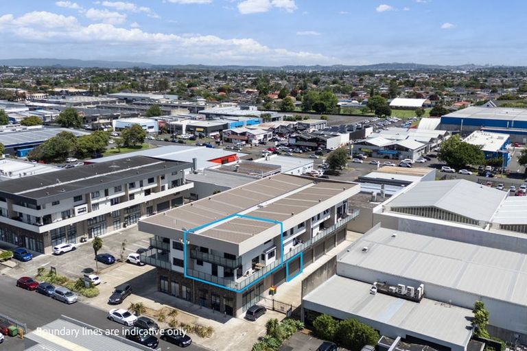 Photo of property in 4/9 Freeman Way, Manukau, Auckland, 2104