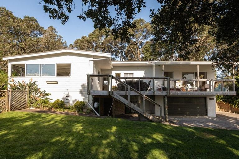 Photo of property in 20 Moana Drive, Tanners Point, Katikati, 3177