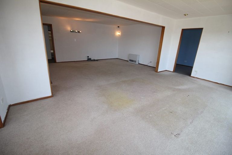 Photo of property in 40 Bancroft Terrace, Newlands, Wellington, 6037