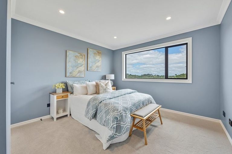 Photo of property in 2 Taku Close, Long Bay, Auckland, 0630