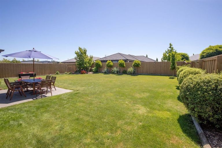 Photo of property in 85 Shillingford Boulevard, Rolleston, 7615