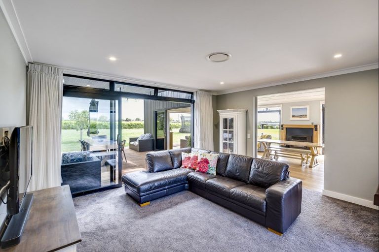 Photo of property in 17 Tirohanga Road, Haumoana, Hastings, 4180