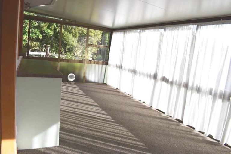 Photo of property in 63 Awaruku Road, Torbay, Auckland, 0630