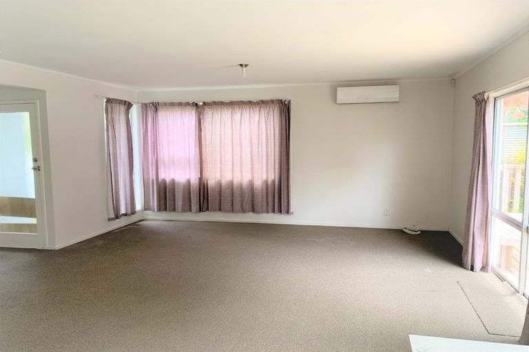 Photo of property in 32 Yearsley Place, Manurewa, Auckland, 2102