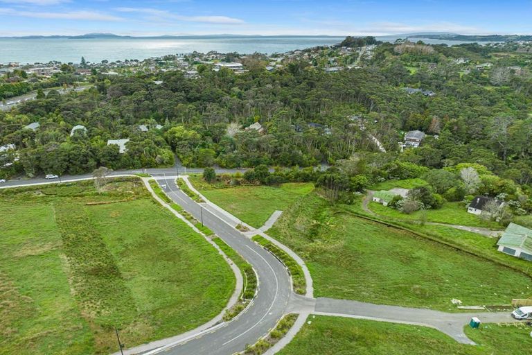Photo of property in 15 Awanui Road, Red Beach, 0932