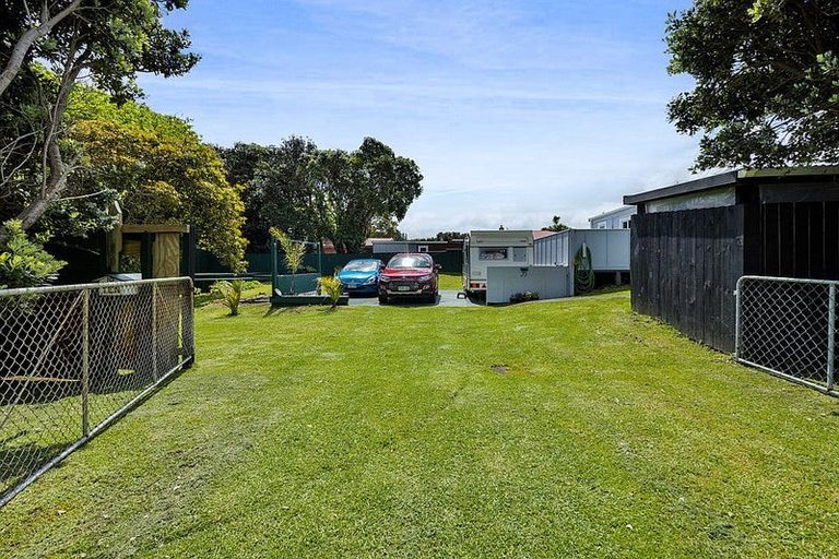 Photo of property in 10 Lincoln Street, Patea, 4520